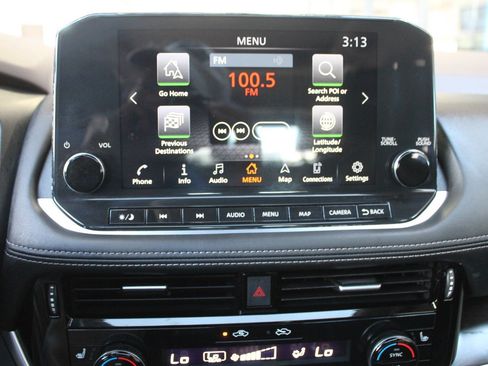 Used 2021 Nissan Rogue Platinum FWD image 11