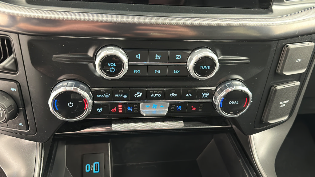 Used 2024 Ford F150 Lariat AWD/4WD image 18