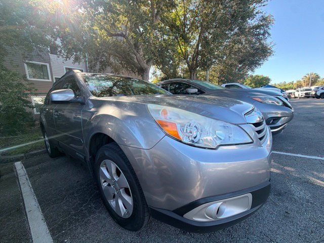 Used 2011 Subaru Outback 2.5i Premium AWD/4WD image 2