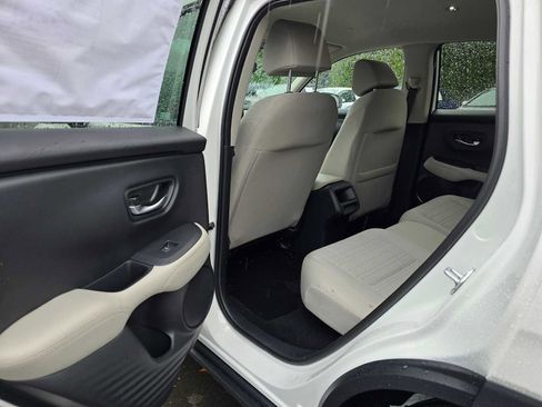 New 2026 Honda HR-V LX image 21