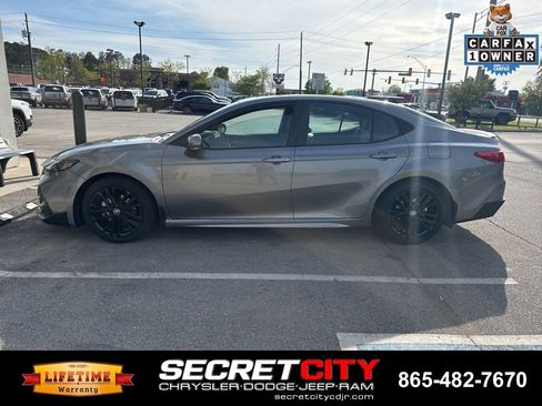 Used 2026 Toyota Camry SE image 2