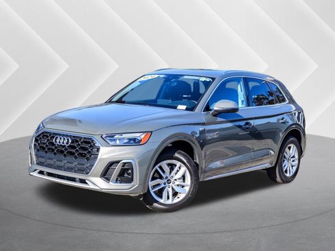 Used 2024 Audi Q5 2.0T Premium image 1