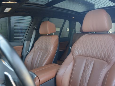 Used 2022 BMW X5 M50i w/ Executive Package AWD/4WD image 5