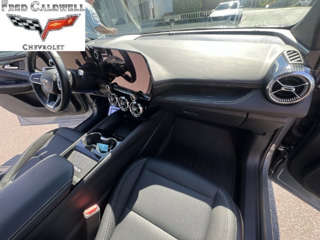 Used 2025 Chevrolet Blazer EV LT AWD/4WD image 34