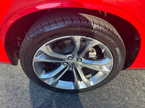 Used 2022 Dodge Challenger R/T RWD image 13
