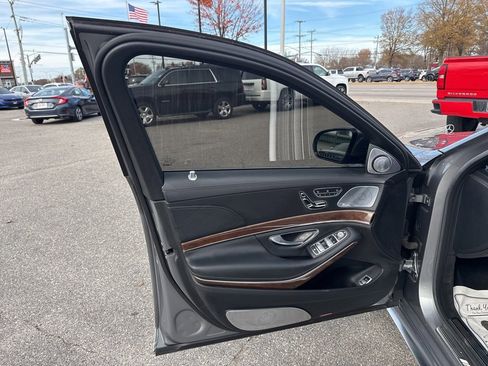 Used 2015 Mercedes-Benz S 63 AMG 4MATIC Sedan image 6