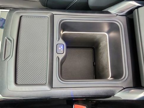 Used 2025 Land Rover Range Rover SE image 51