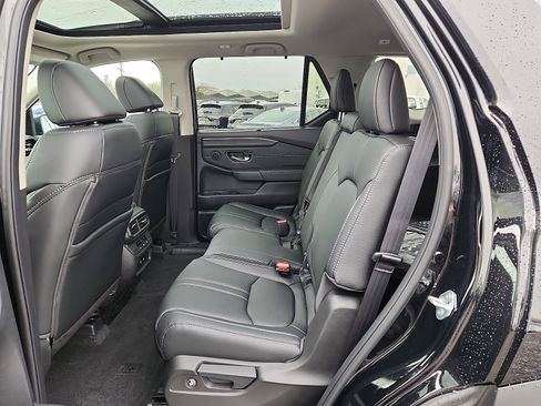 New 2026 Honda Pilot Touring image 6