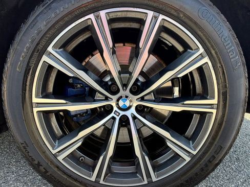 Used 2019 BMW X5 xDrive40i w/ M Sport Package AWD/4WD image 27