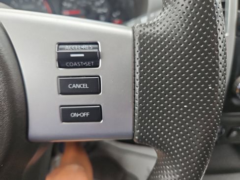 Used 2015 Nissan Frontier SV image 23