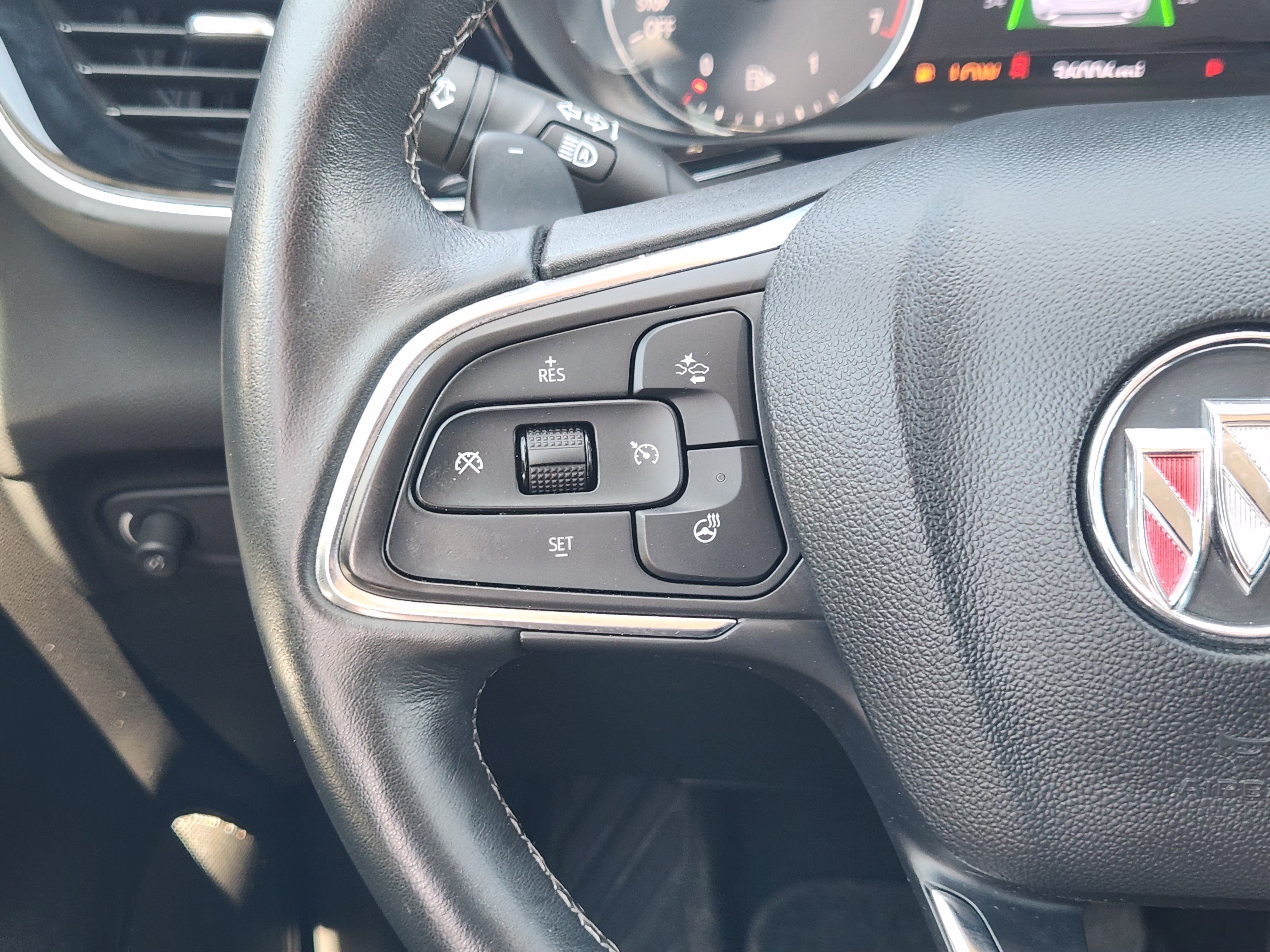 Used 2023 Buick Envision Avenir AWD/4WD image 29