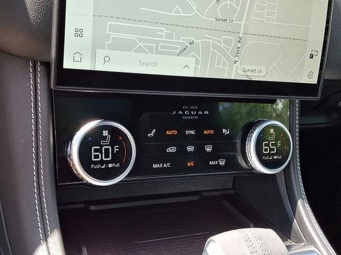 Used 2025 Jaguar F-PACE R-Dynamic S image 16