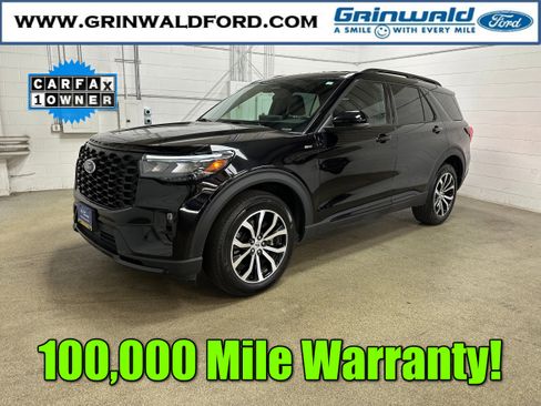 Certified 2025 Ford Explorer ST-Line image 1