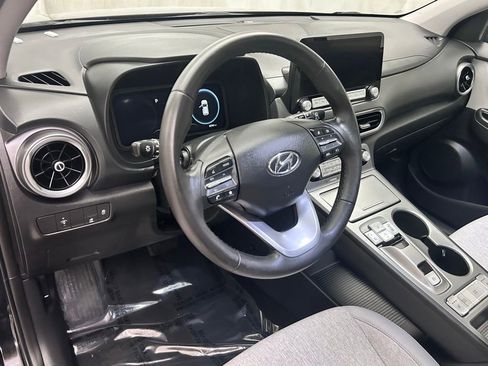 Used 2023 Hyundai Kona SEL w/ Cargo Package FWD image 11