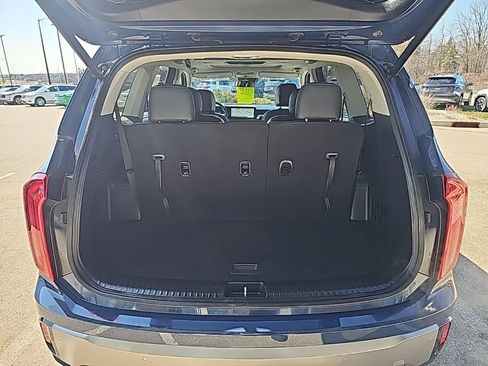 Used 2025 Kia Telluride S image 43