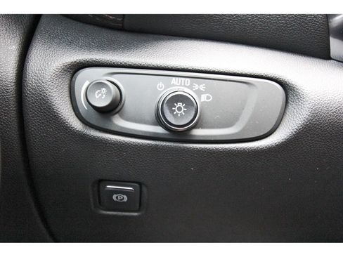 Used 2022 Chevrolet Blazer Premier w/ Enhanced Convenience Package FWD image 22