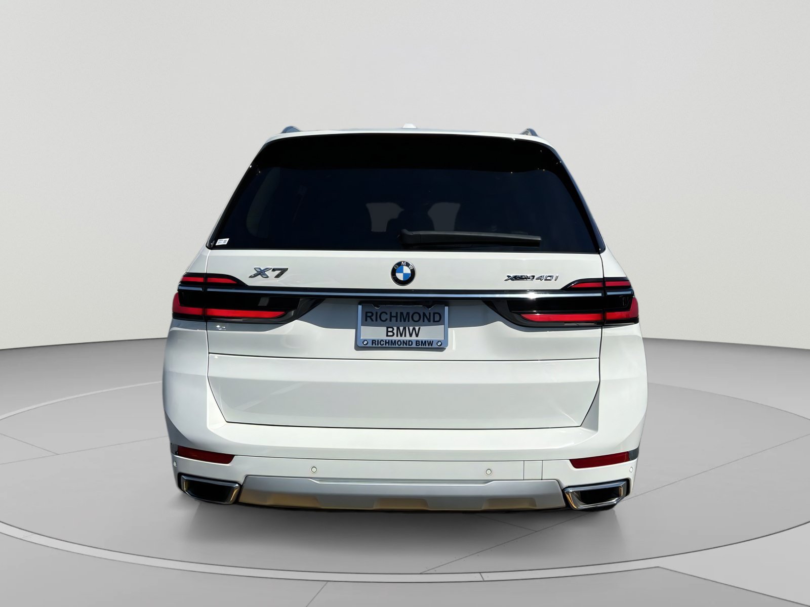 Used 2026 BMW X7 xDrive40i AWD/4WD image 4