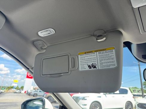 Certified 2023 Nissan Rogue SV FWD image 25