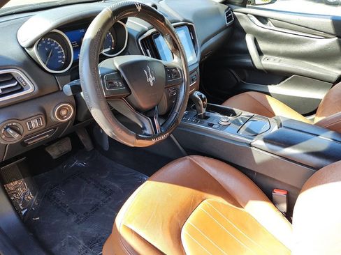 Used 2018 Maserati Ghibli image 21