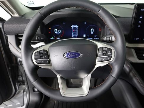 Certified 2025 Ford Explorer Active w/ Active Comfort Package AWD/4WD image 38