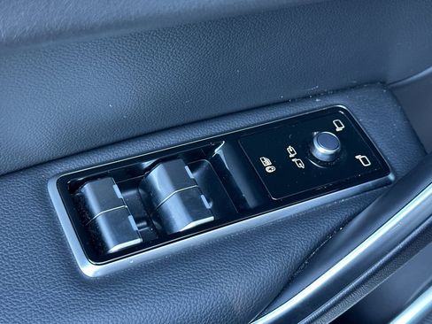 Used 2026 Jaguar F-PACE R-Dynamic S image 15