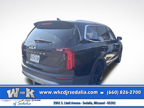 Used 2022 Kia Telluride EX w/ EX Premium Package AWD/4WD image 4