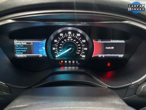 Used 2020 Ford Fusion SE image 16