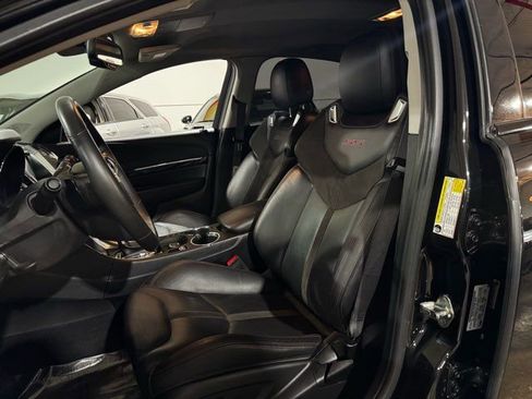 Used 2017 Chevrolet SS RWD image 7