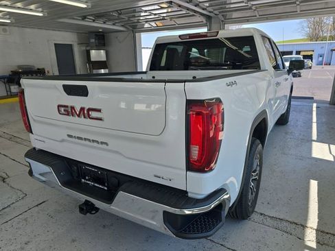 Certified 2025 GMC Sierra 1500 SLT AWD/4WD image 10