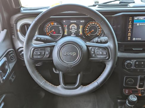 Used 2024 Jeep Wrangler Unlimited Sport AWD/4WD image 23