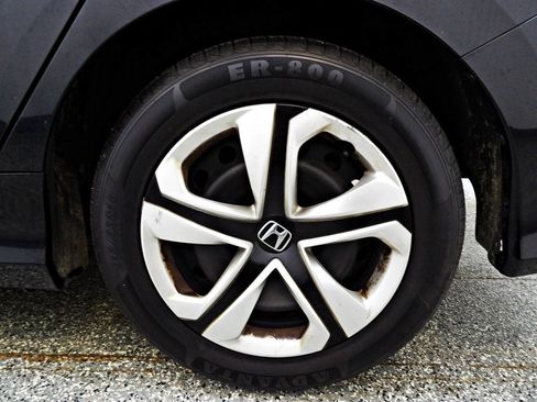 Used 2018 Honda Civic LX image 19