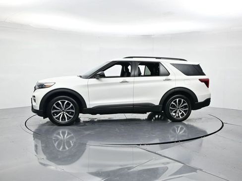 Used 2022 Ford Explorer ST image 6