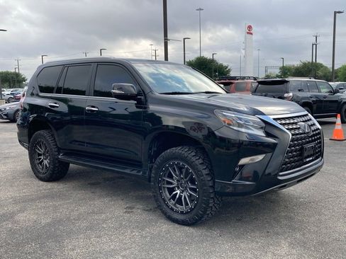 Used 2023 Lexus GX 460 Premium image 3