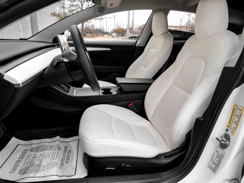Used 2021 Tesla Model 3 Standard Range Plus RWD image 17