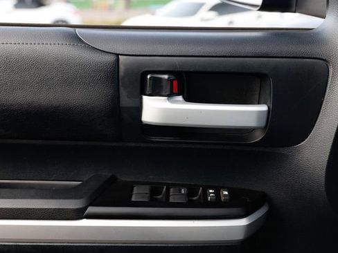 Used 2015 Toyota Tundra SR5 w/ SR5 Upgrade Package image 47