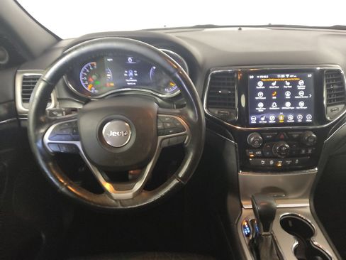 Used 2019 Jeep Grand Cherokee Limited AWD/4WD image 22