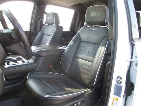 Used 2025 GMC Sierra 2500 AT4X w/ AT4X AEV Edition image 24