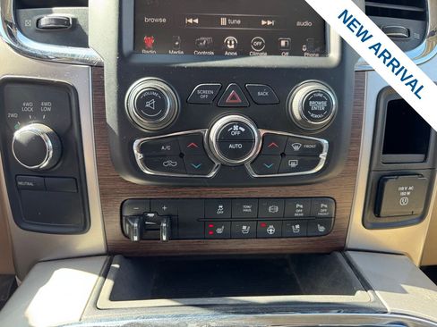 Used 2017 RAM 2500 Laramie w/ Convenience Group AWD/4WD image 25