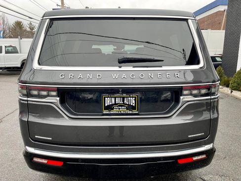 Used 2022 Jeep Grand Wagoneer Series I image 4