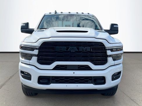 New 2026 RAM 2500 Laramie AWD/4WD image 2