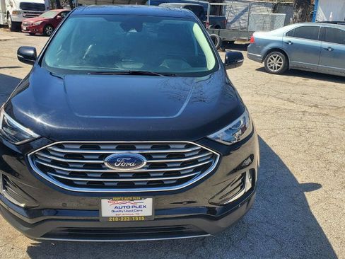 Used 2022 Ford Edge Titanium image 8