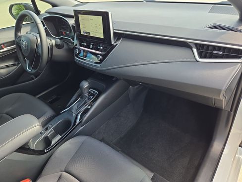 Used 2026 Toyota Corolla SE FWD image 32