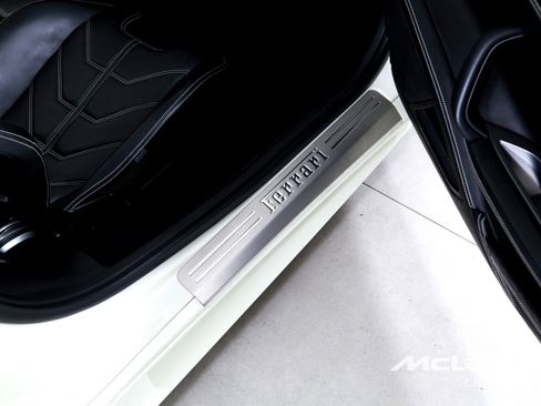Used 2014 Ferrari 458 Spider RWD image 22
