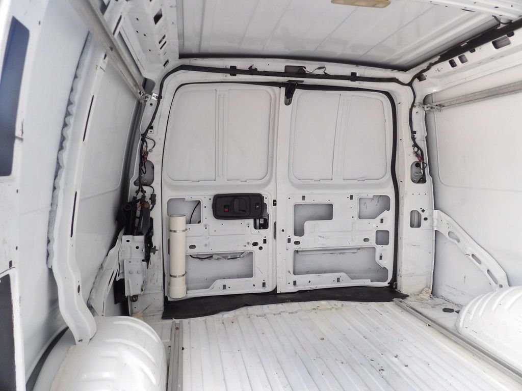 Used 2016 Chevrolet Express 2500 RWD image 31
