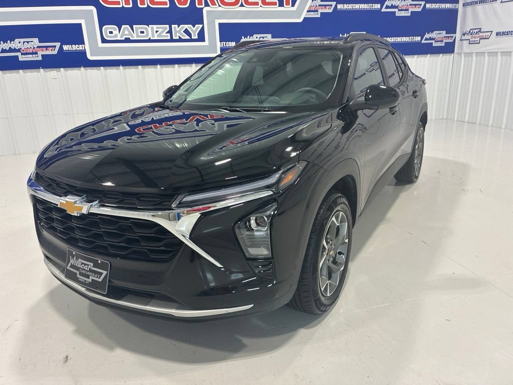 Used 2026 Chevrolet Trax LT FWD image 10