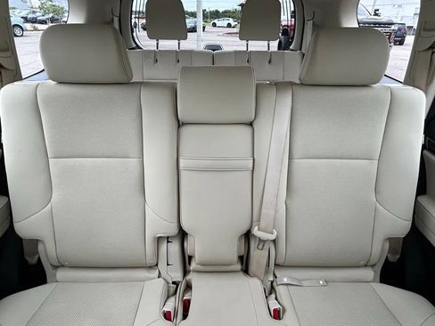 Used 2022 Lexus GX 460 Premium w/ Premium Package AWD/4WD image 14