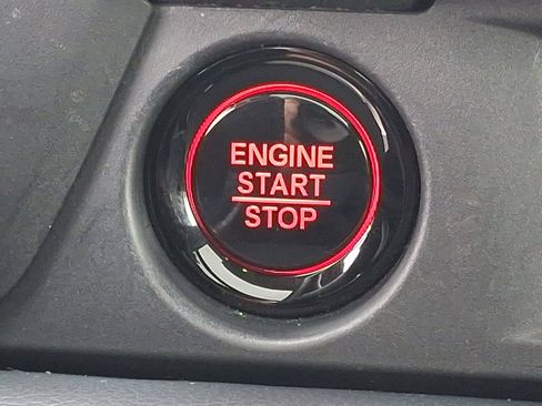 Used 2024 Honda Pilot Touring image 24