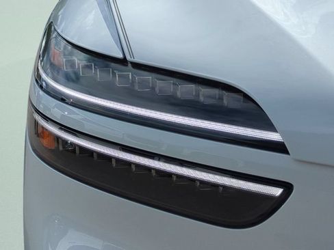 Certified 2026 Genesis GV70 2.5T Sport Prestige AWD/4WD image 10