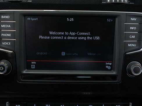 Used 2017 Volkswagen GTI Autobahn image 20