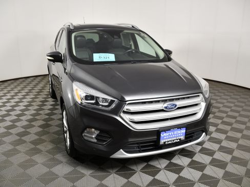 Used 2018 Ford Escape Titanium w/ Ford Safe & Smart Package AWD/4WD image 3